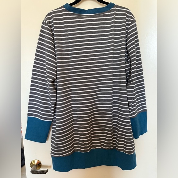 NWT Haute Edition Stripe Snap Front Cardigan in Size 3X - Picture 4 of 7